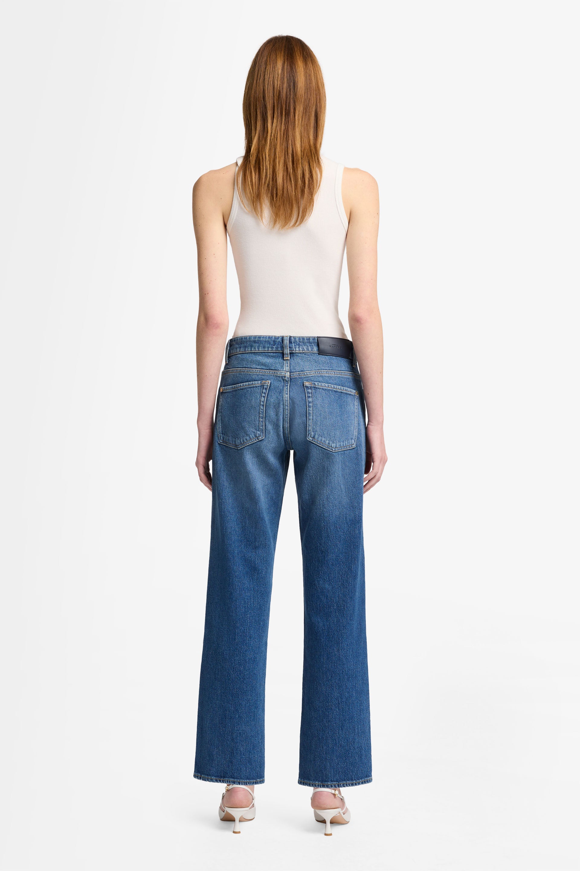 White Smoke ג'ינס ארוך מקוצר לנשים Calie – Straight Leg SEVEN FOR ALL MANKIND