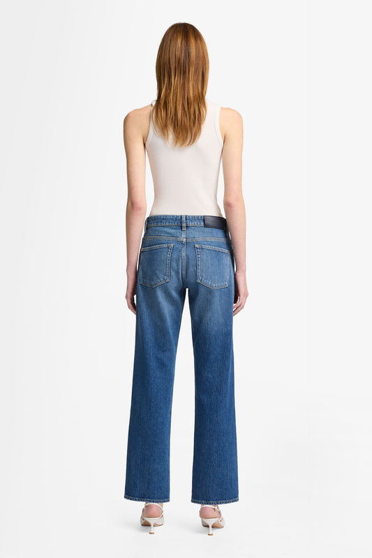 White Smoke ג'ינס ארוך מקוצר לנשים Calie – Straight Leg SEVEN FOR ALL MANKIND