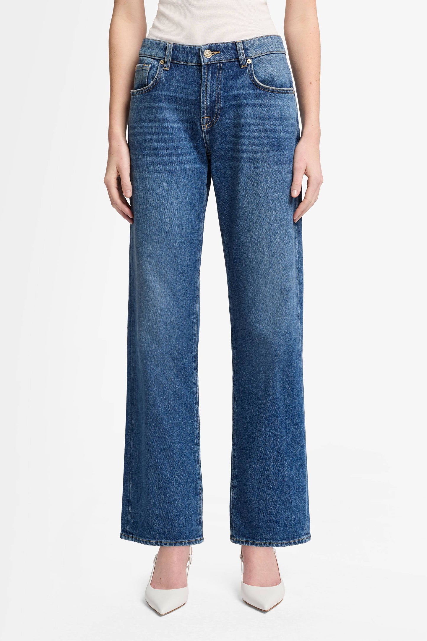 White Smoke ג'ינס ארוך מקוצר לנשים Calie – Straight Leg SEVEN FOR ALL MANKIND