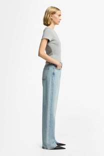 White Smoke ג׳ינס ארוך לנשים Tess Trouser – Wide Fit SEVEN FOR ALL MANKIND