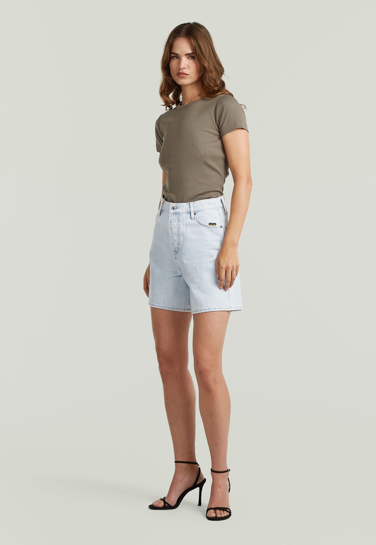 Light Gray ג'ינס קצר לנשים Jett High Clean Edge - Regular Fit G STAR