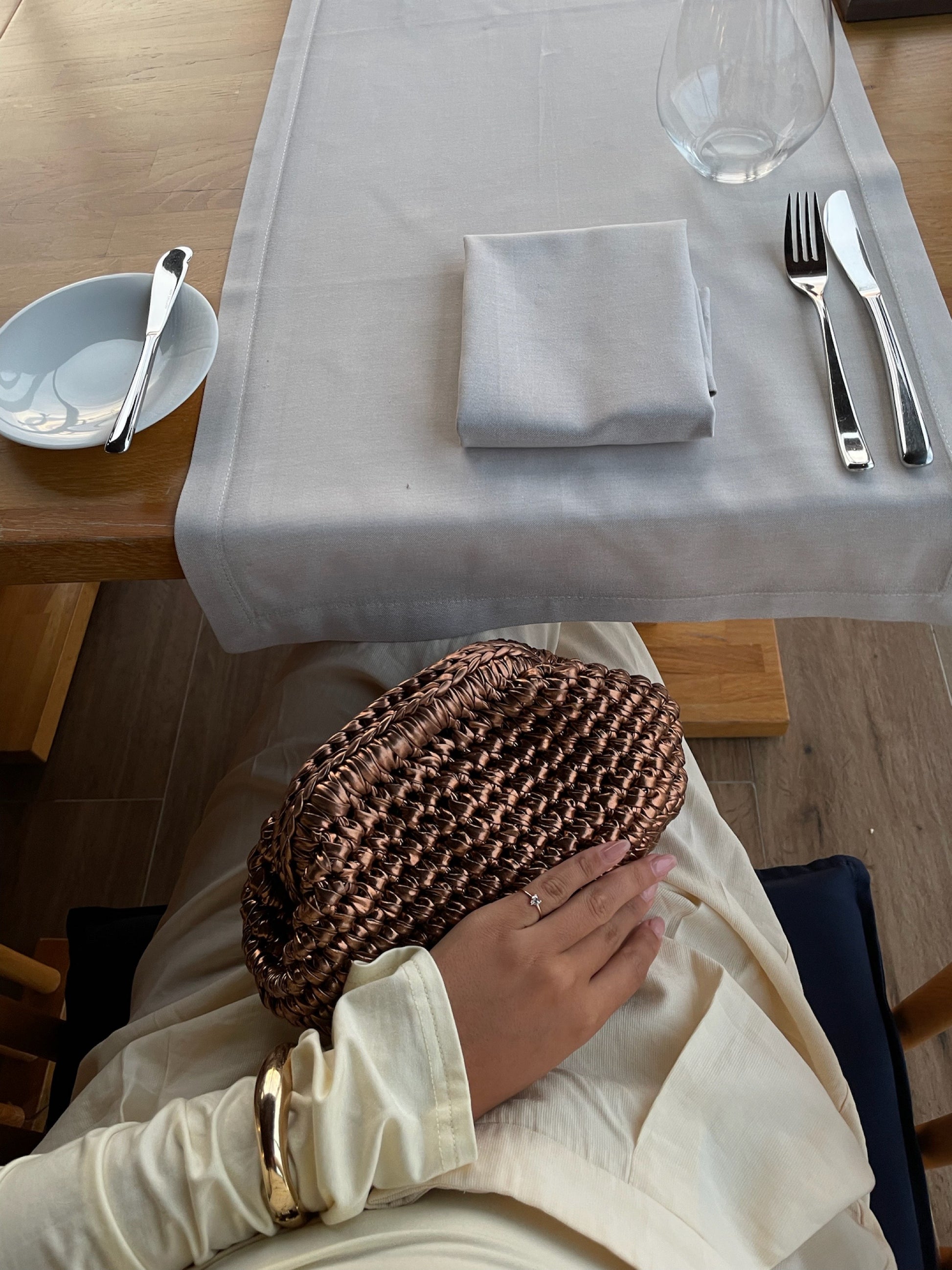 Dark Gray קלאץ' סרוג מטאלי Amber NOAM HAZAN