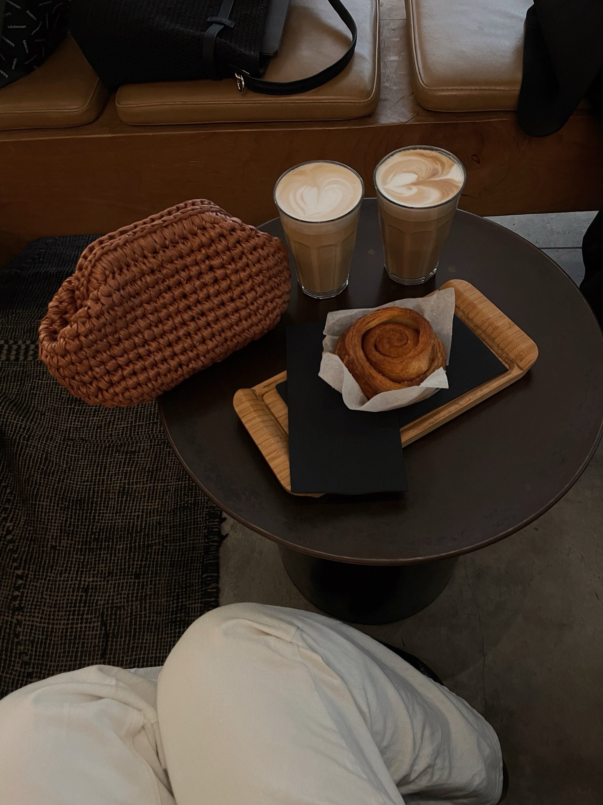 Black קלאץ' סרוג Cherry NOAM HAZAN