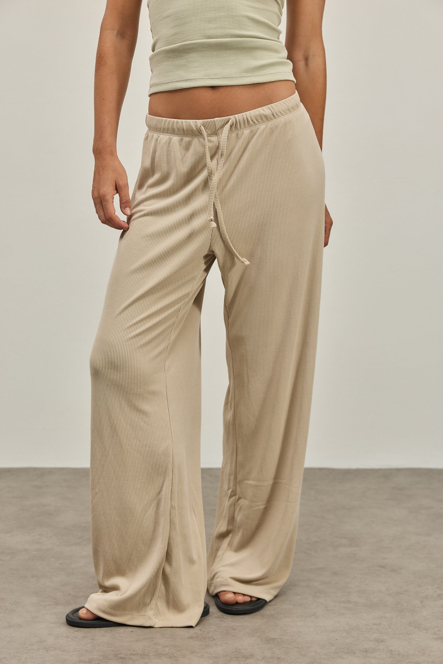 Gray THE RISE PANTS מכנסיים ארוכים EMILY
