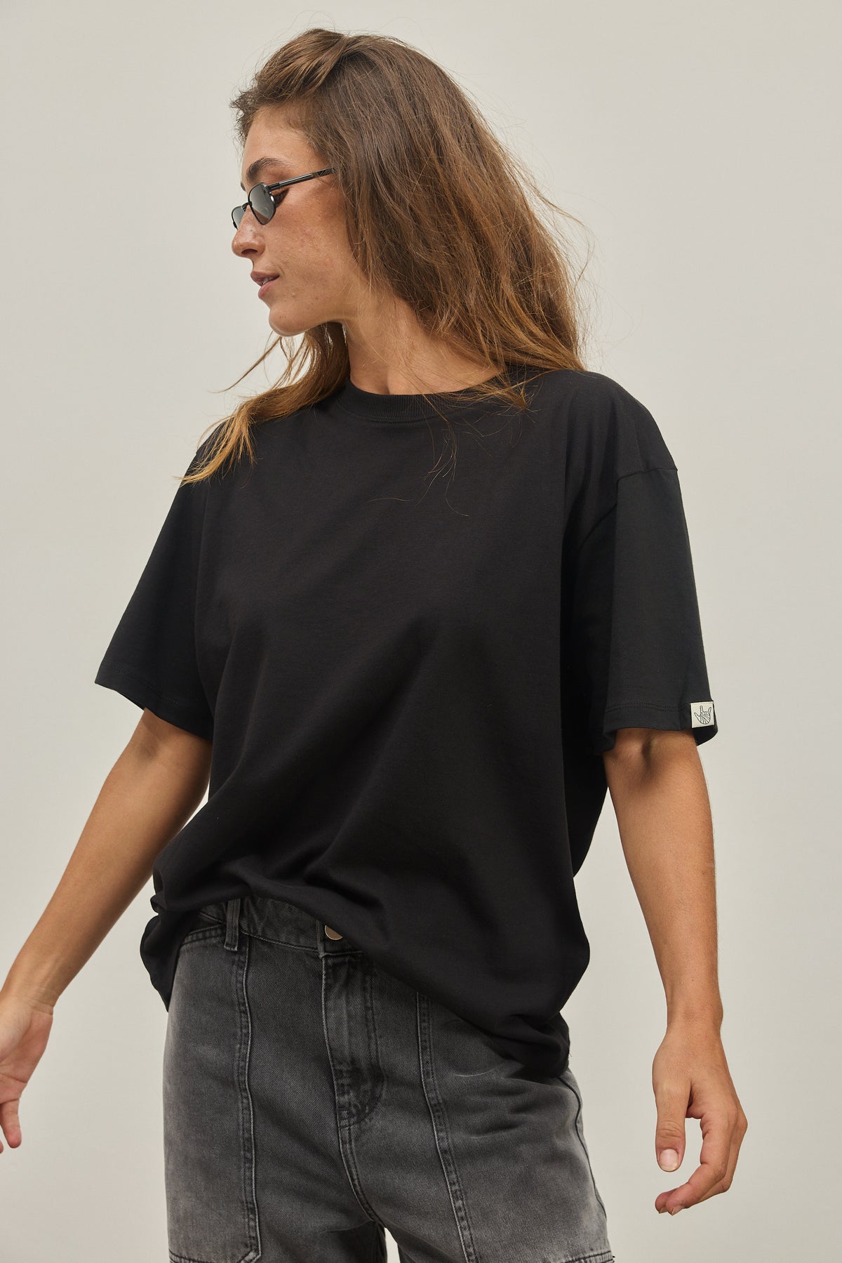 Light Gray THE STREGNTH T-SHIRT טי שירט קצרה EMILY