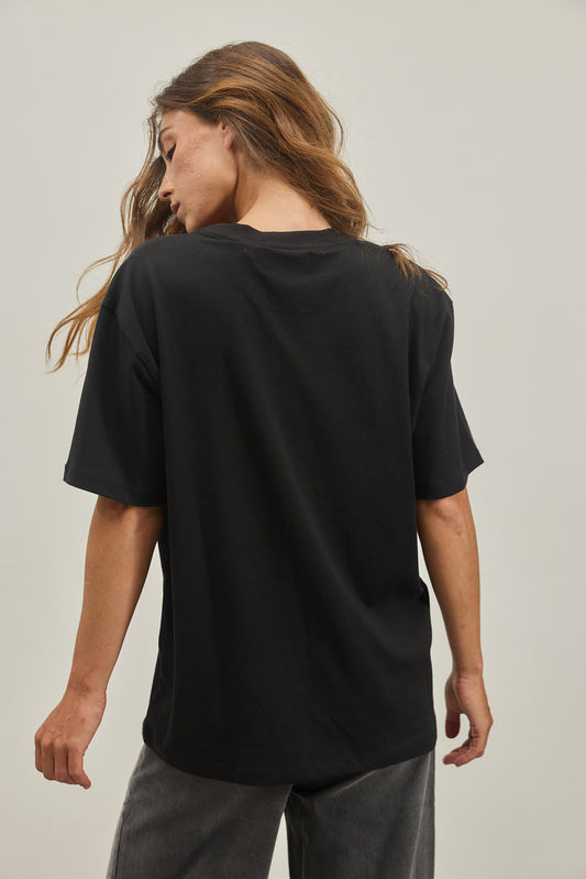 Black THE STREGNTH T-SHIRT טי שירט קצרה EMILY