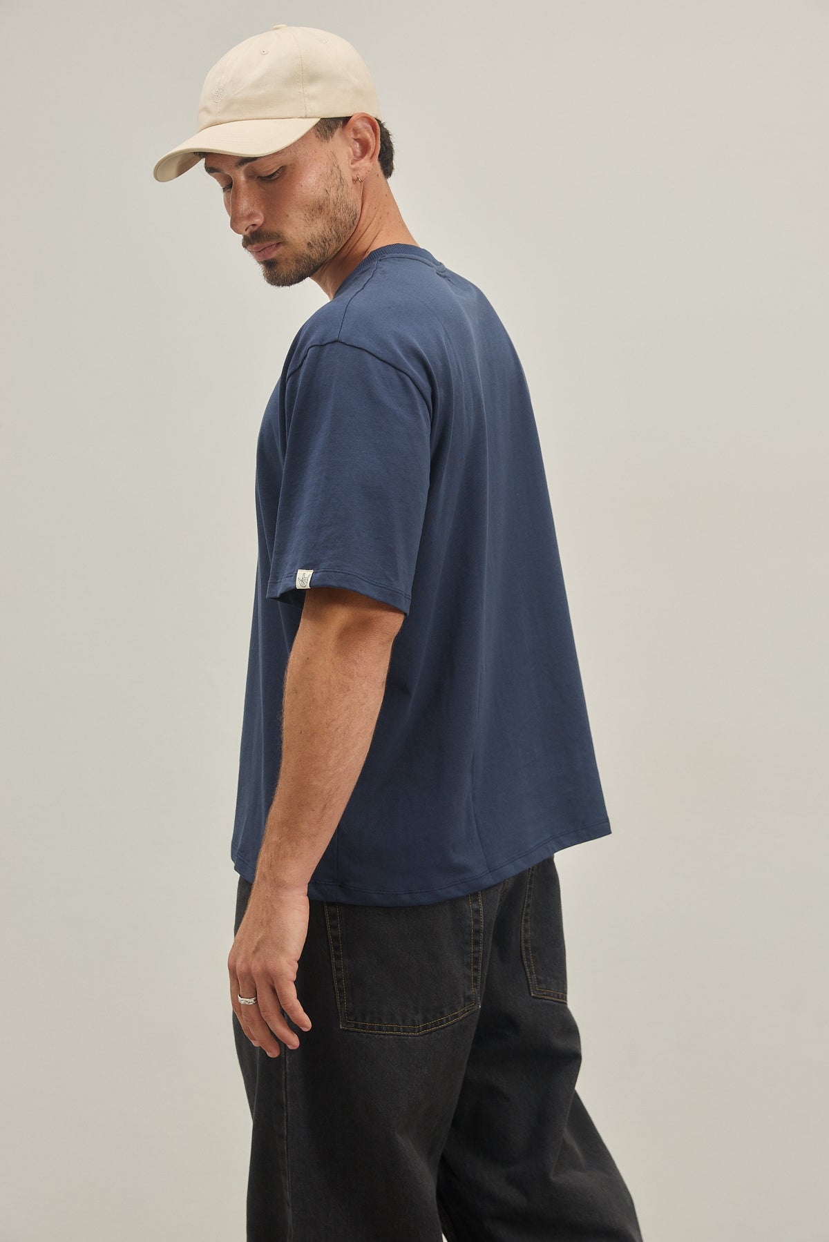 Light Gray THE STREGNTH T-SHIRT טי שירט קצרה EMILY