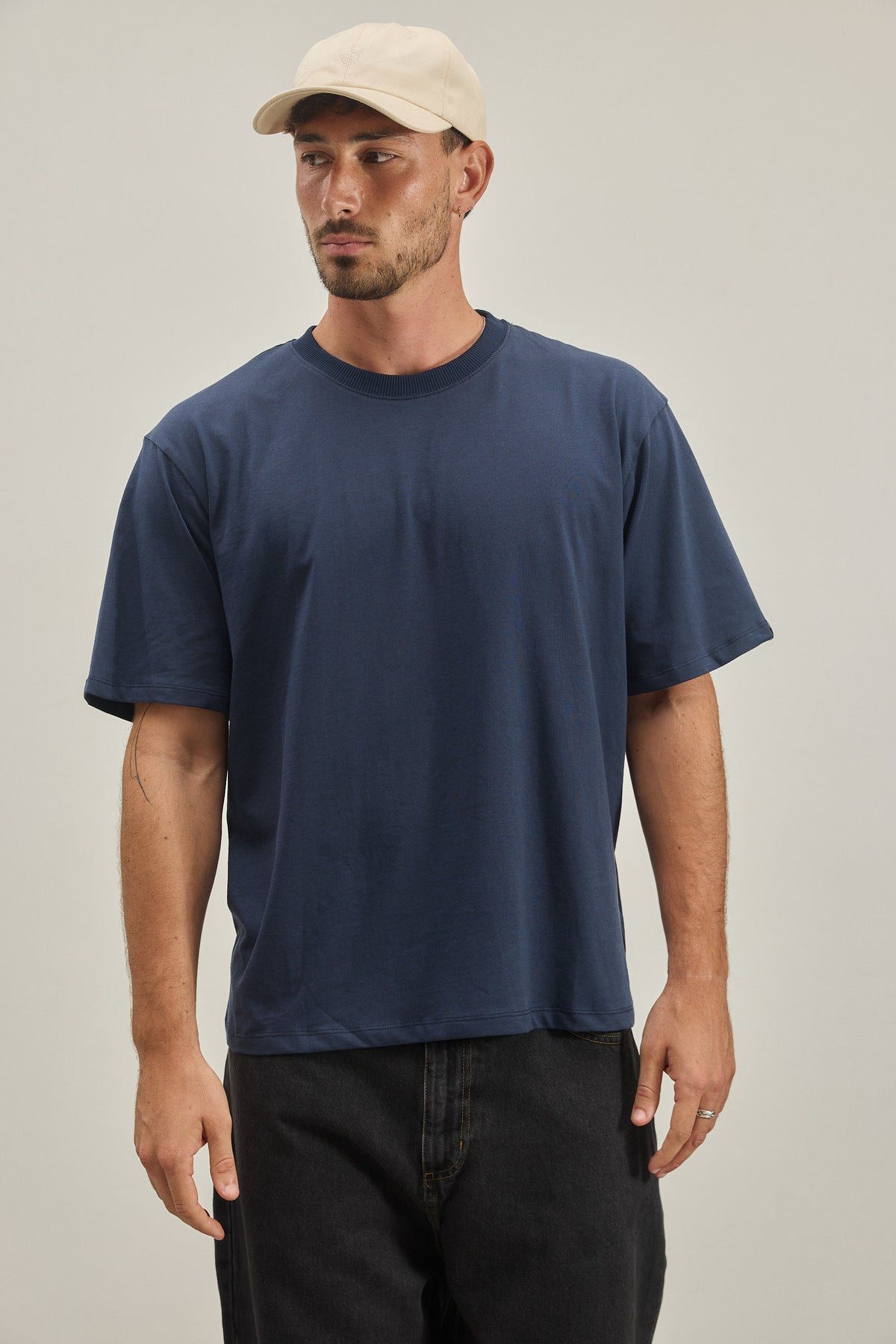 Light Gray THE STREGNTH T-SHIRT טי שירט קצרה EMILY