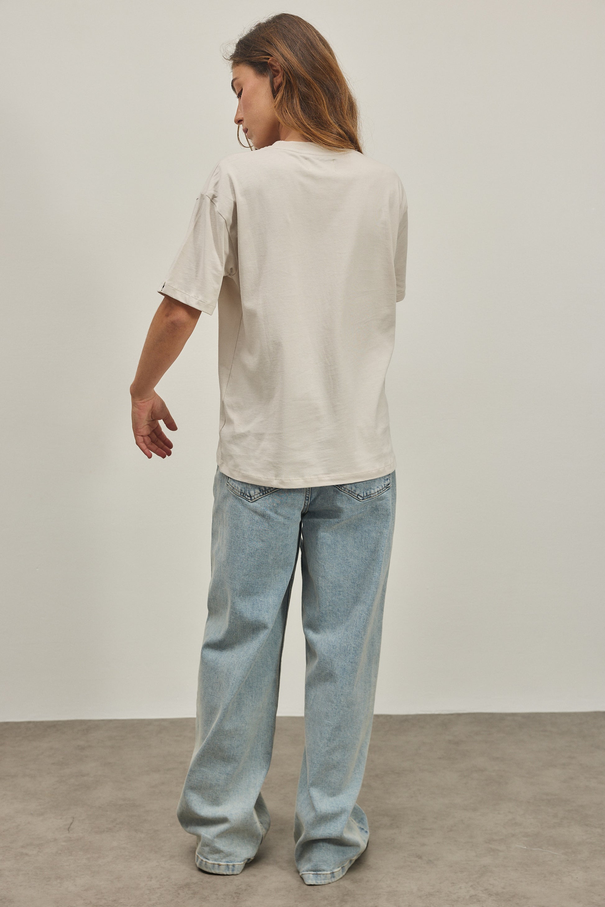 Gray THE STREGNTH T-SHIRT טי שירט קצרה EMILY
