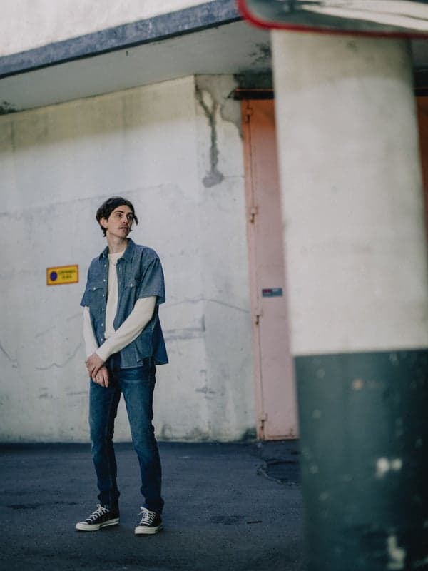 Gray ג'ינס ארוך לגברים Grim Tim - Slim Fit NUDIE