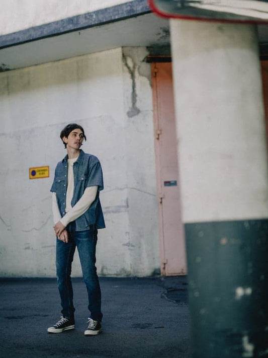 Gray ג'ינס ארוך לגברים Grim Tim - Slim Fit NUDIE