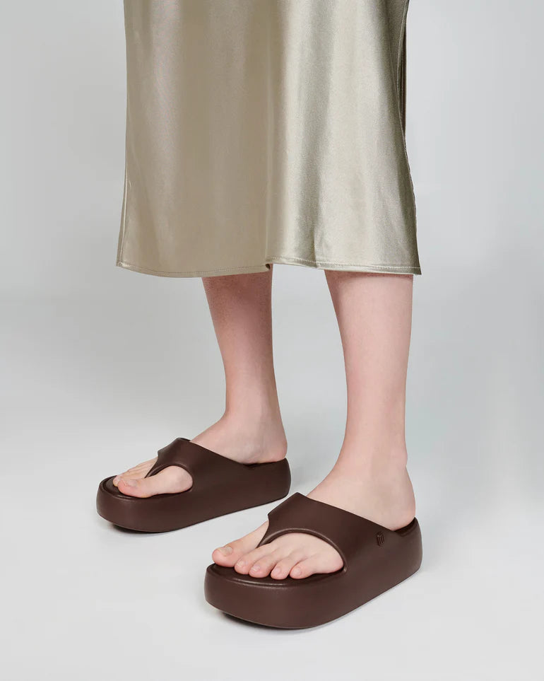 Light Gray כפכפי אצבע פלטפורמה לנשים Free Platform MELISSA