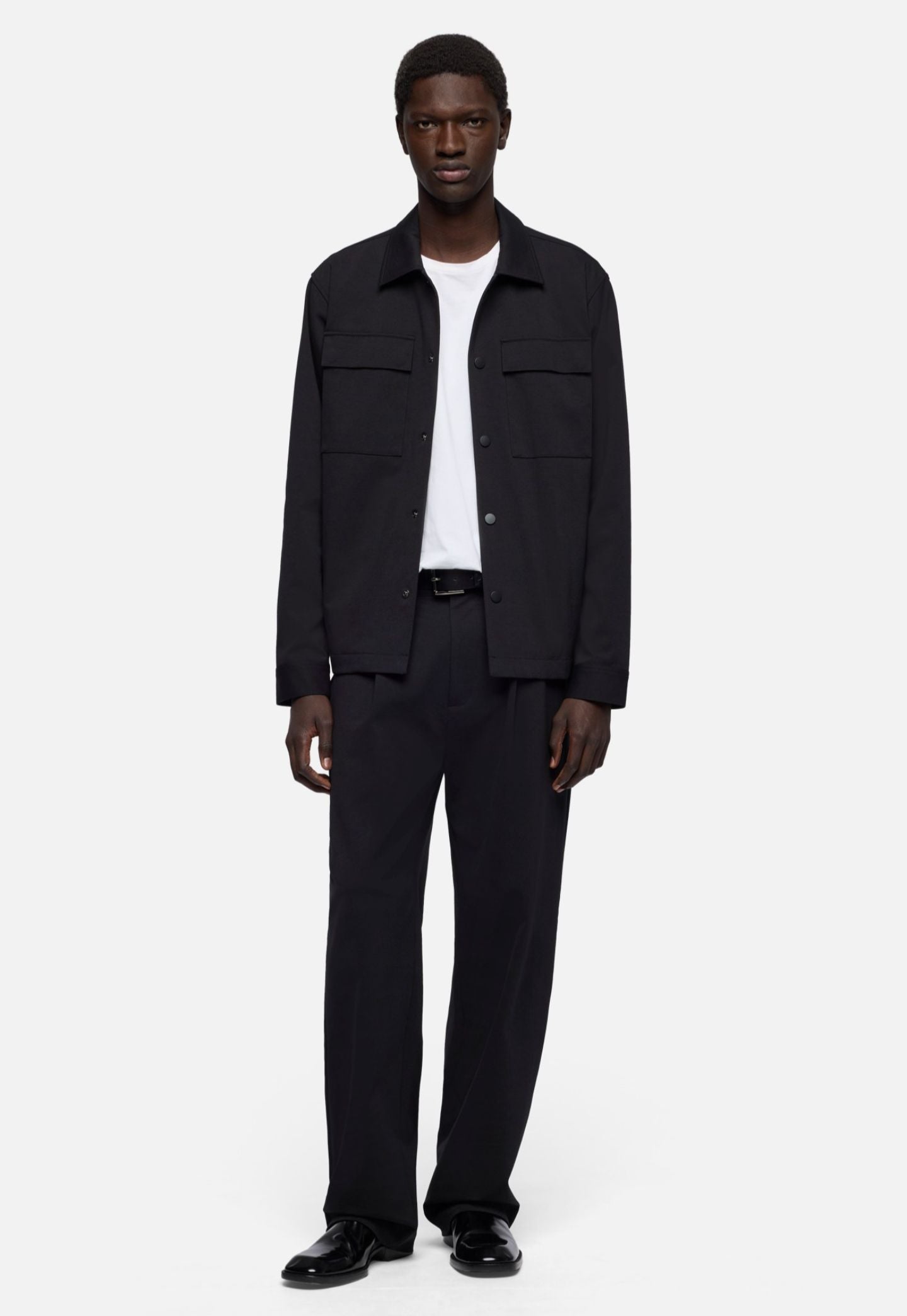 Black מכנסיים ארוכים לגברים Pleated Trouser SEVEN FOR ALL MANKIND