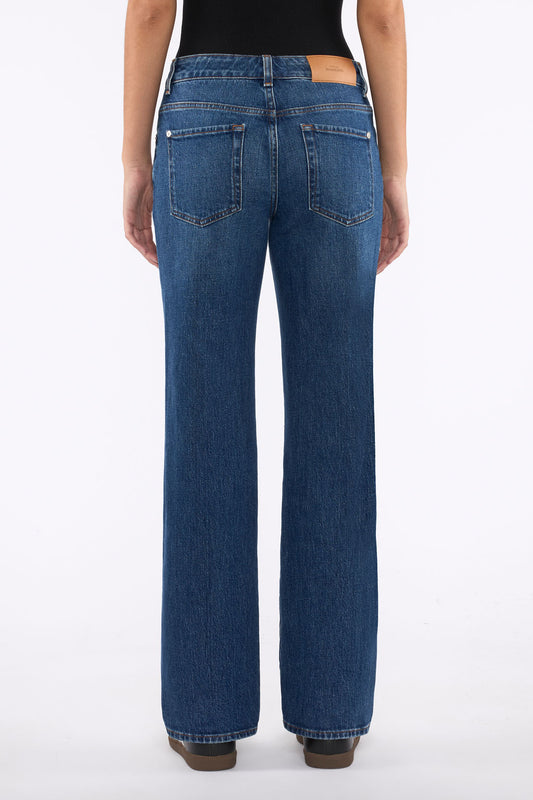 White Smoke ג'ינס ארוך לנשים Calie – Straight Leg SEVEN FOR ALL MANKIND