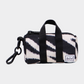 Lavender HERSCHEL NOVEL DUFFLE BAG CHARM מחזיק מפתחות HERSCHEL