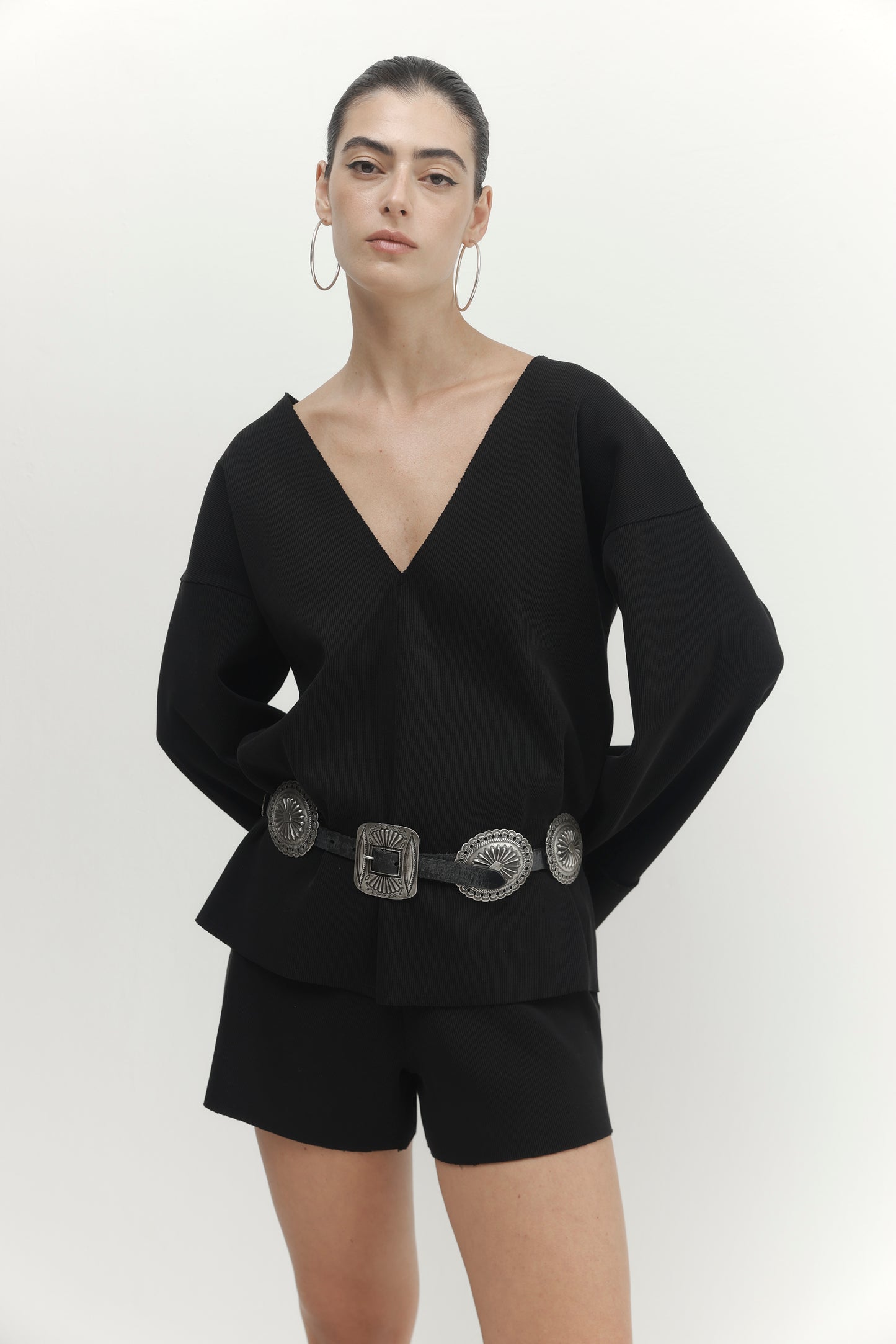 Black חולצה ארוכה לנשים Pleated PAPER