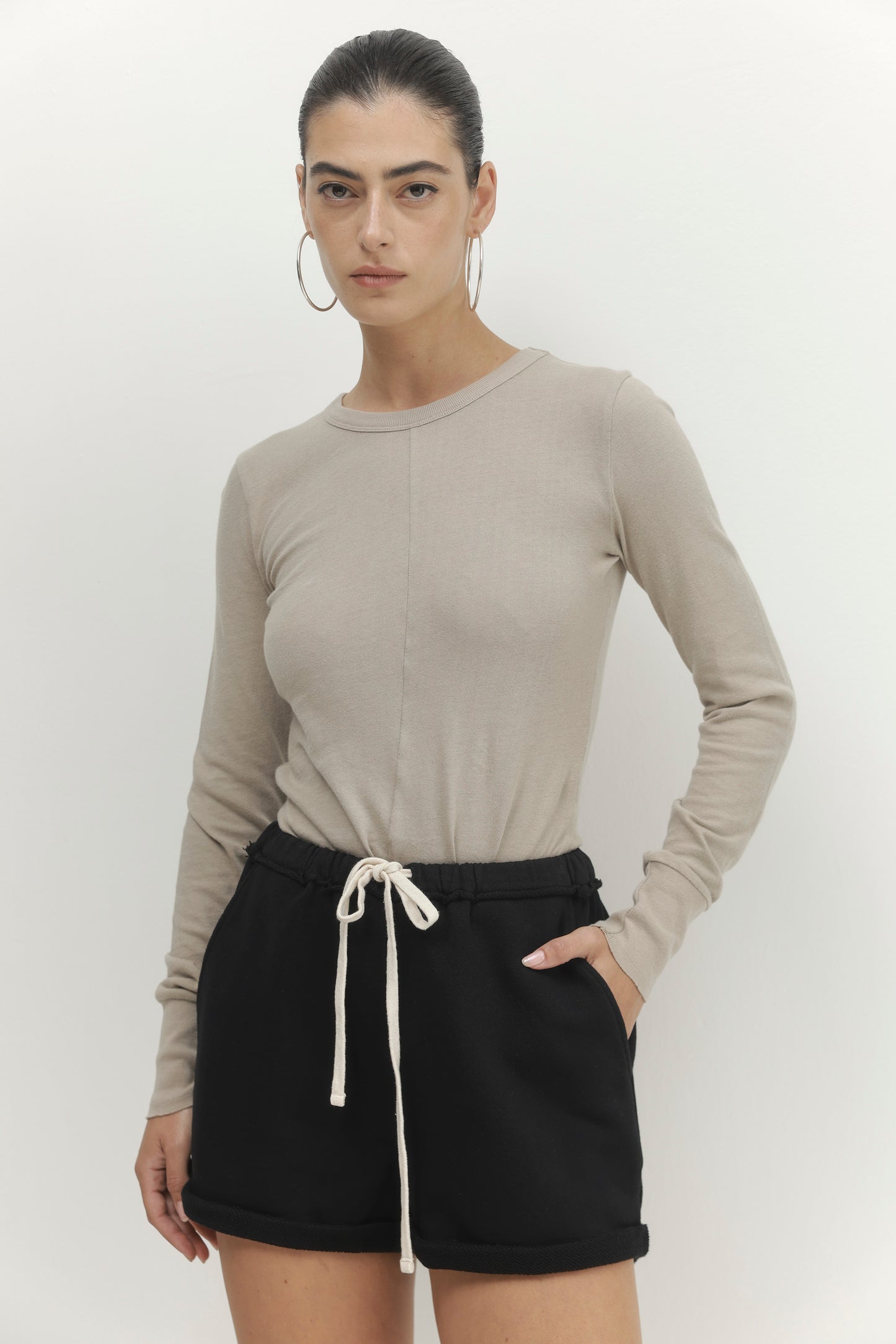 Light Gray מכנסיים קצרים לנשים Ore PAPER