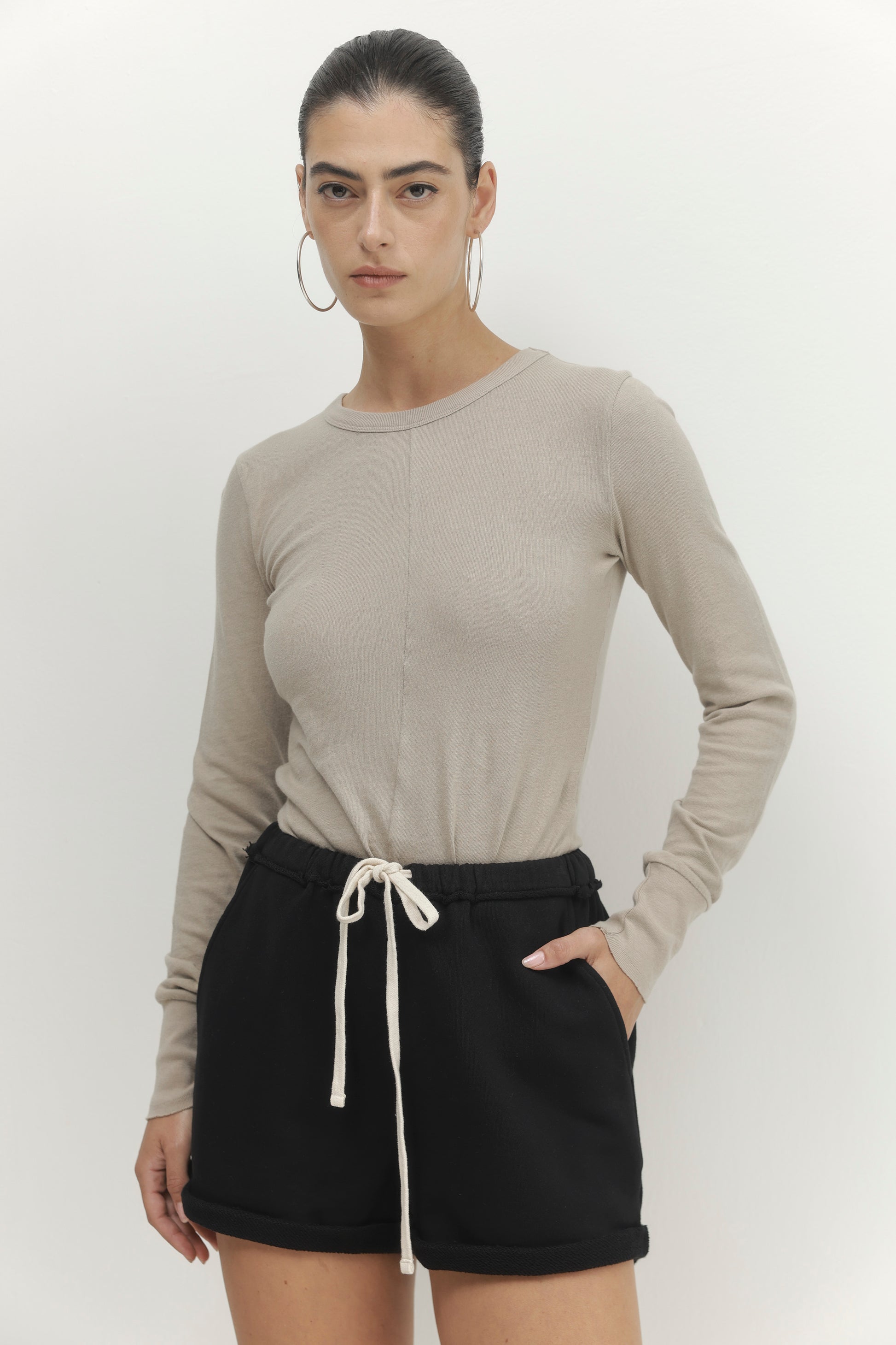 Light Gray מכנסיים קצרים לנשים Ore PAPER