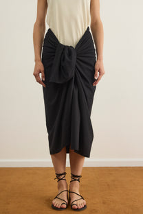 Black סרונג לנשים Striped PAPER