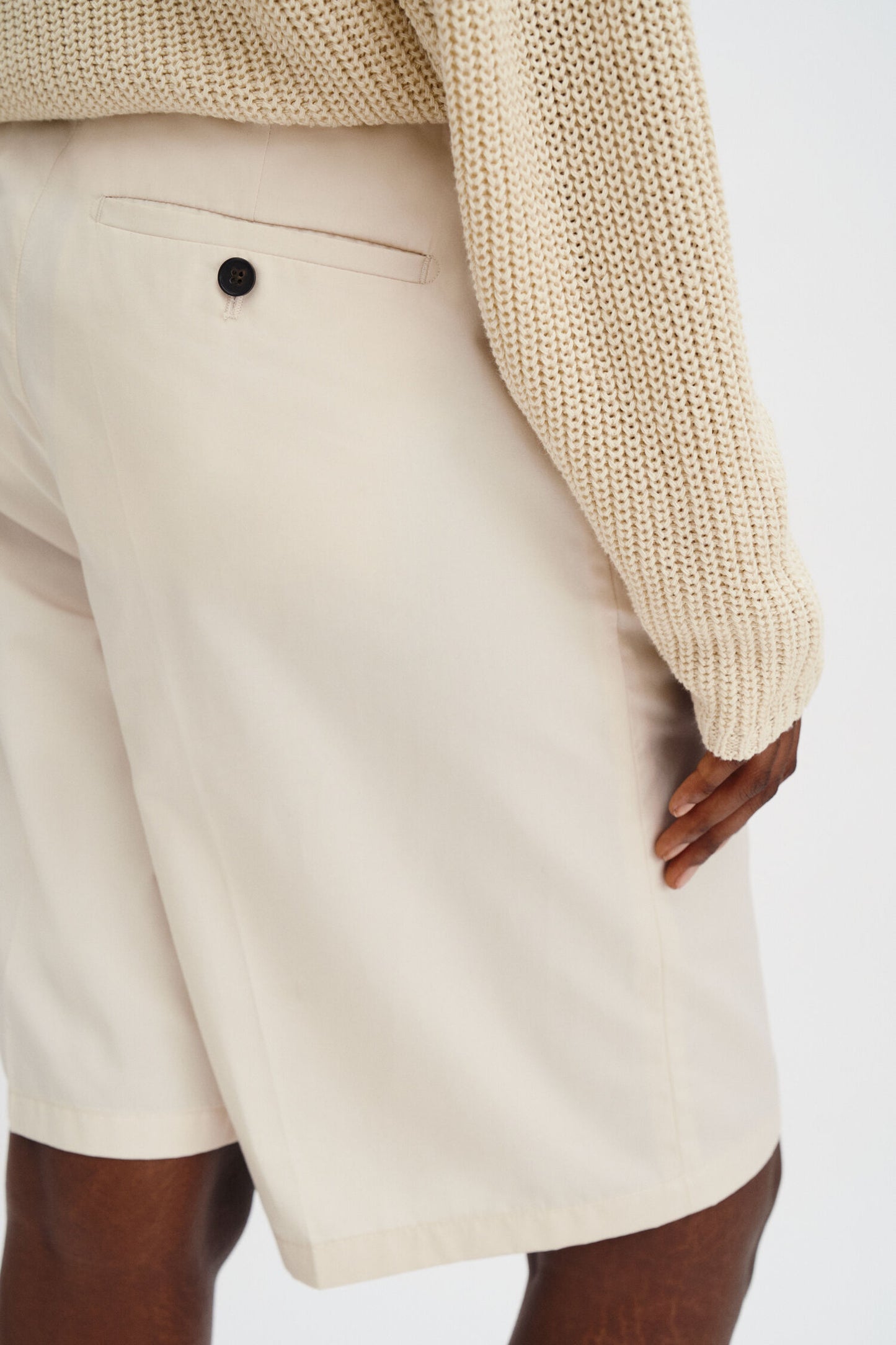 Light Gray מכנסיים קצרים לנשים Claire Cotton Shorts FILIPPA K