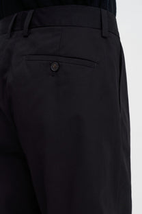 Black מכנסיים קצרים לנשים Claire FILIPPA K