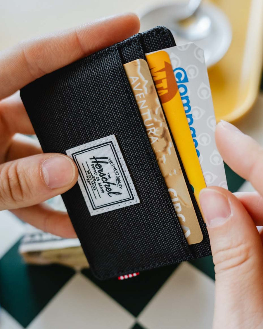 Black CHARLIE CARDHOLDER ארנק HERSCHEL