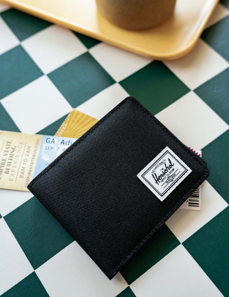 Black ROY COIN WALLET ארנק HERSCHEL