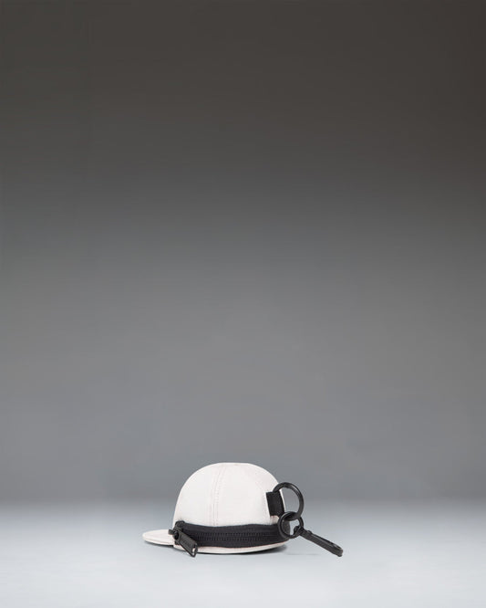 Light Slate Gray SYLAS CLASSIC CAP BAG CHARM מחזיק מפתחות HERSCHEL
