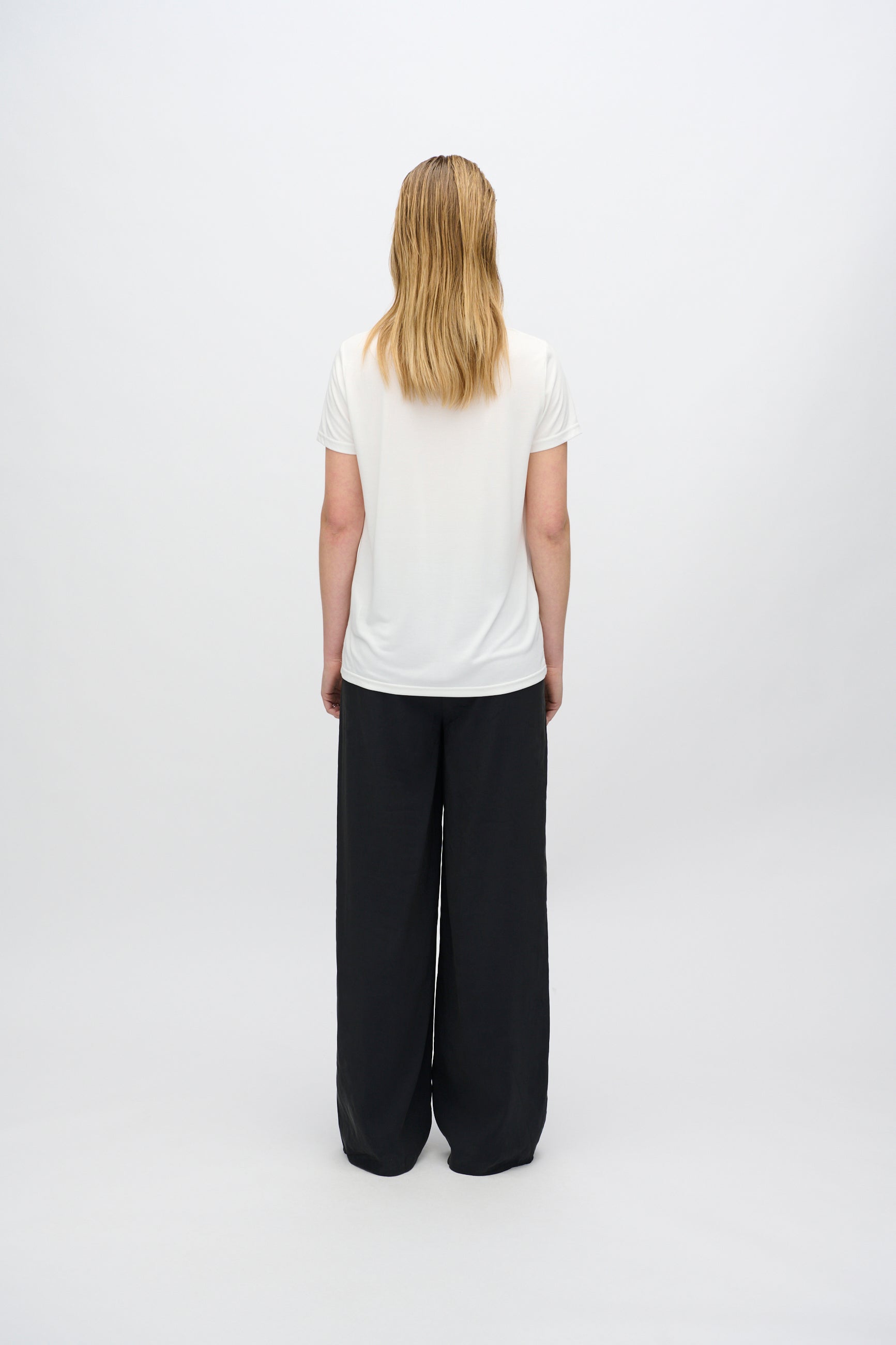 Black טי-שירט קצרה לנשים Rynah 2.0 MINIMUM