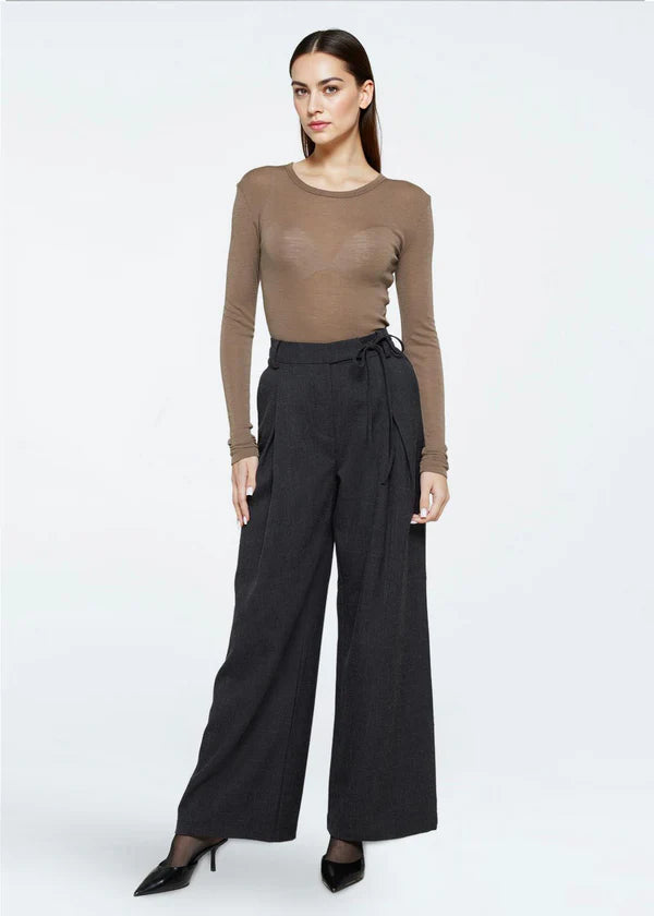 White Smoke מכנסיים ארוכים לנשים Gunli MINIMUM