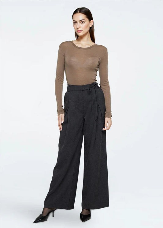 White Smoke מכנסיים ארוכים לנשים Gunli MINIMUM