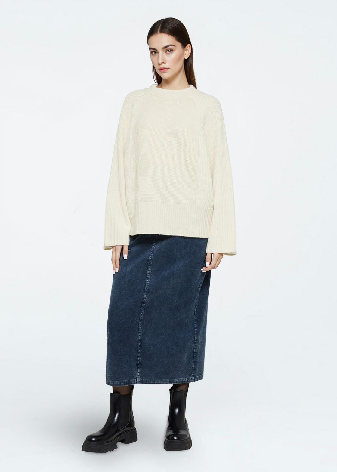 White Smoke סוודר צמר לנשים Loraine MINIMUM