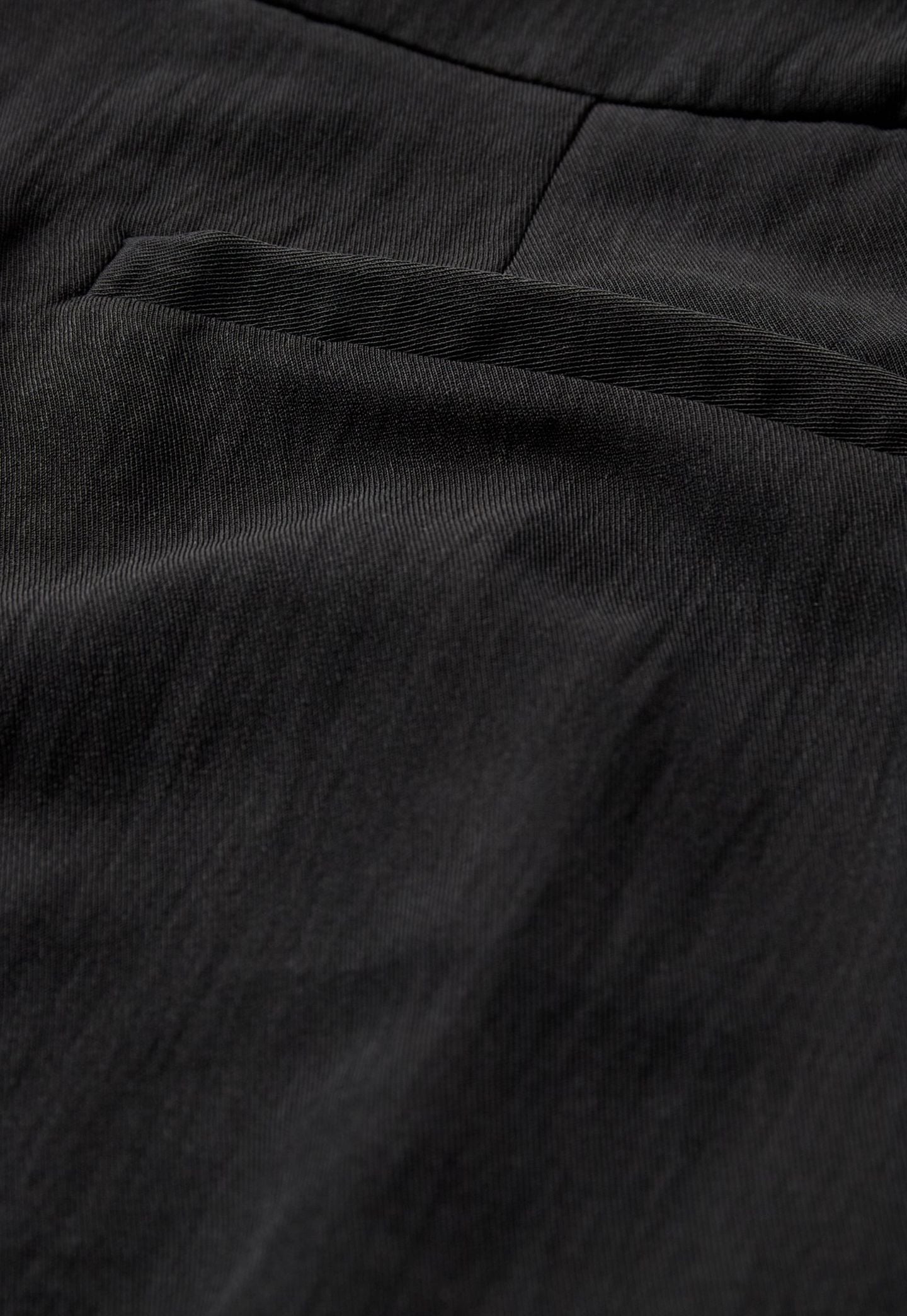 Black מכנסיים מחויטים לגברים Dexter WDE MINIMUM