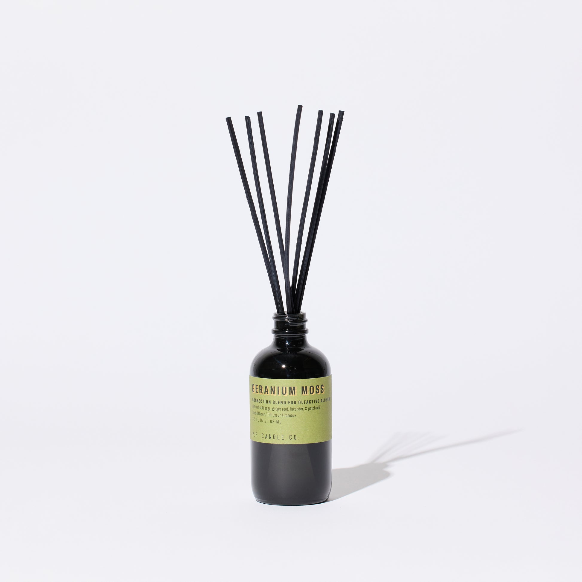 White Smoke מפיץ ריח | NO. 3 GERANIUM MOSS P.F.CANDLE