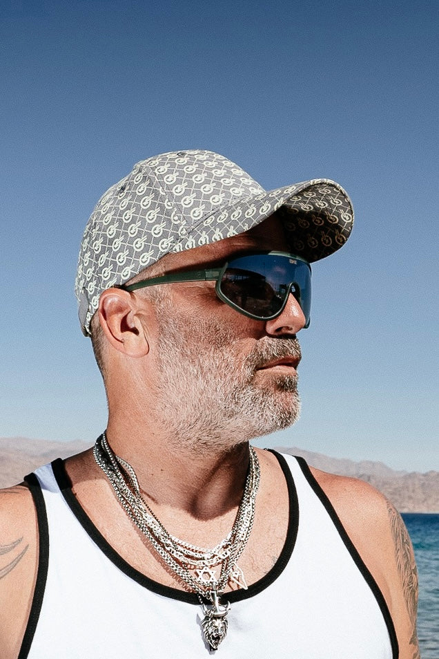 Gray כובע מצחיה story |  Chuck Bus × אגד EGGED