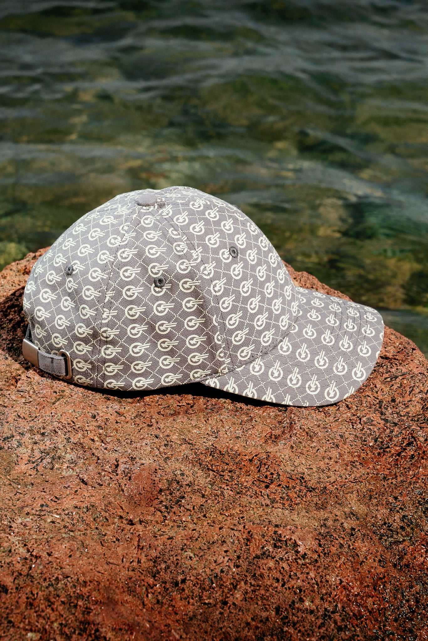 Dark Slate Gray כובע מצחיה story |  Chuck Bus × אגד EGGED