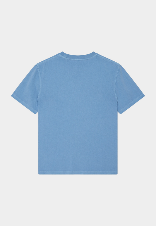 Cornflower Blue טי שירט קצרה לגברים Shield Garment Dyed Tee Bonnie Blue DEUS EX MACHINA