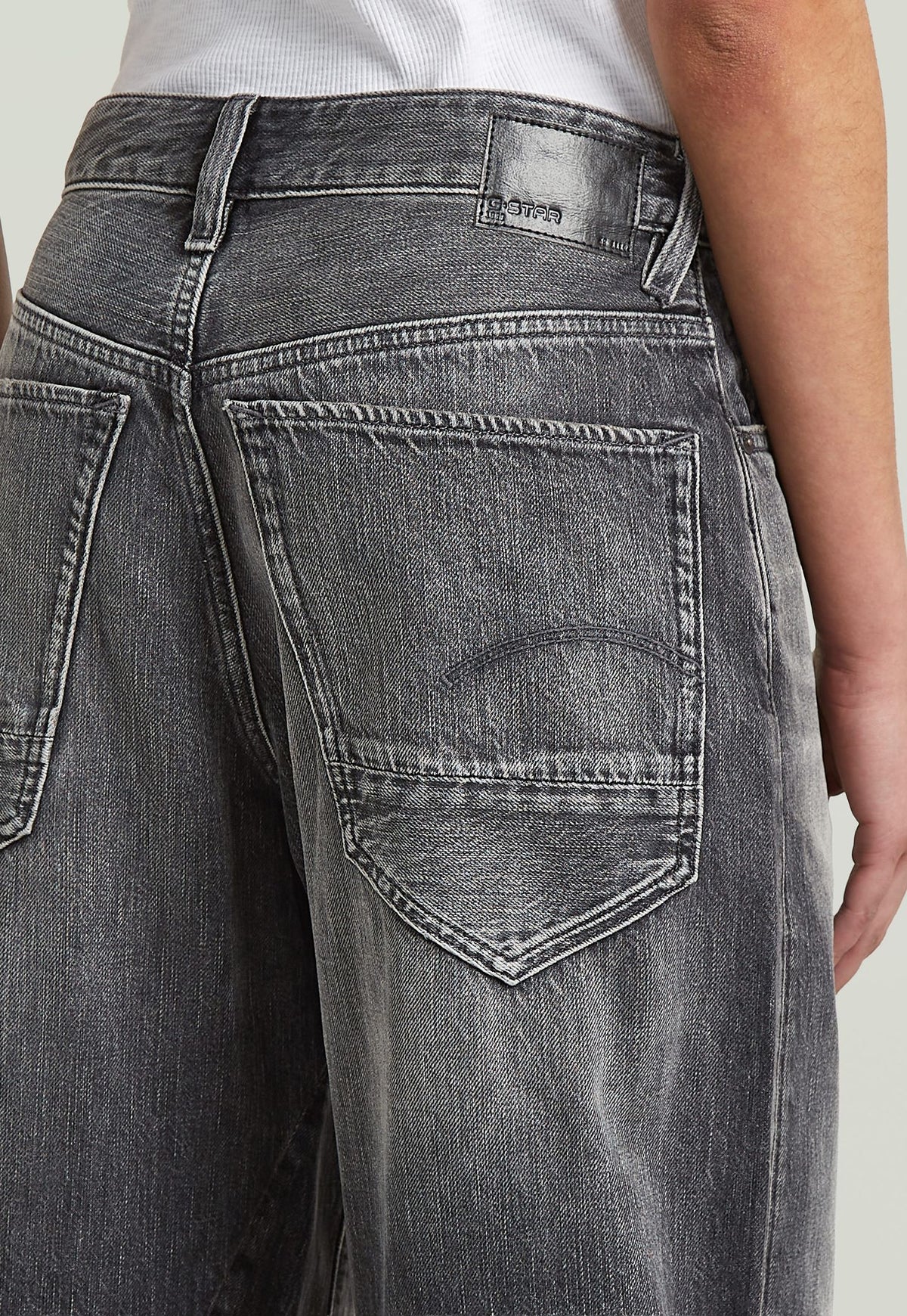 Dim Gray ג'ינס ארוך לנשים Barrel 3D Loose – Barrel Fit G STAR
