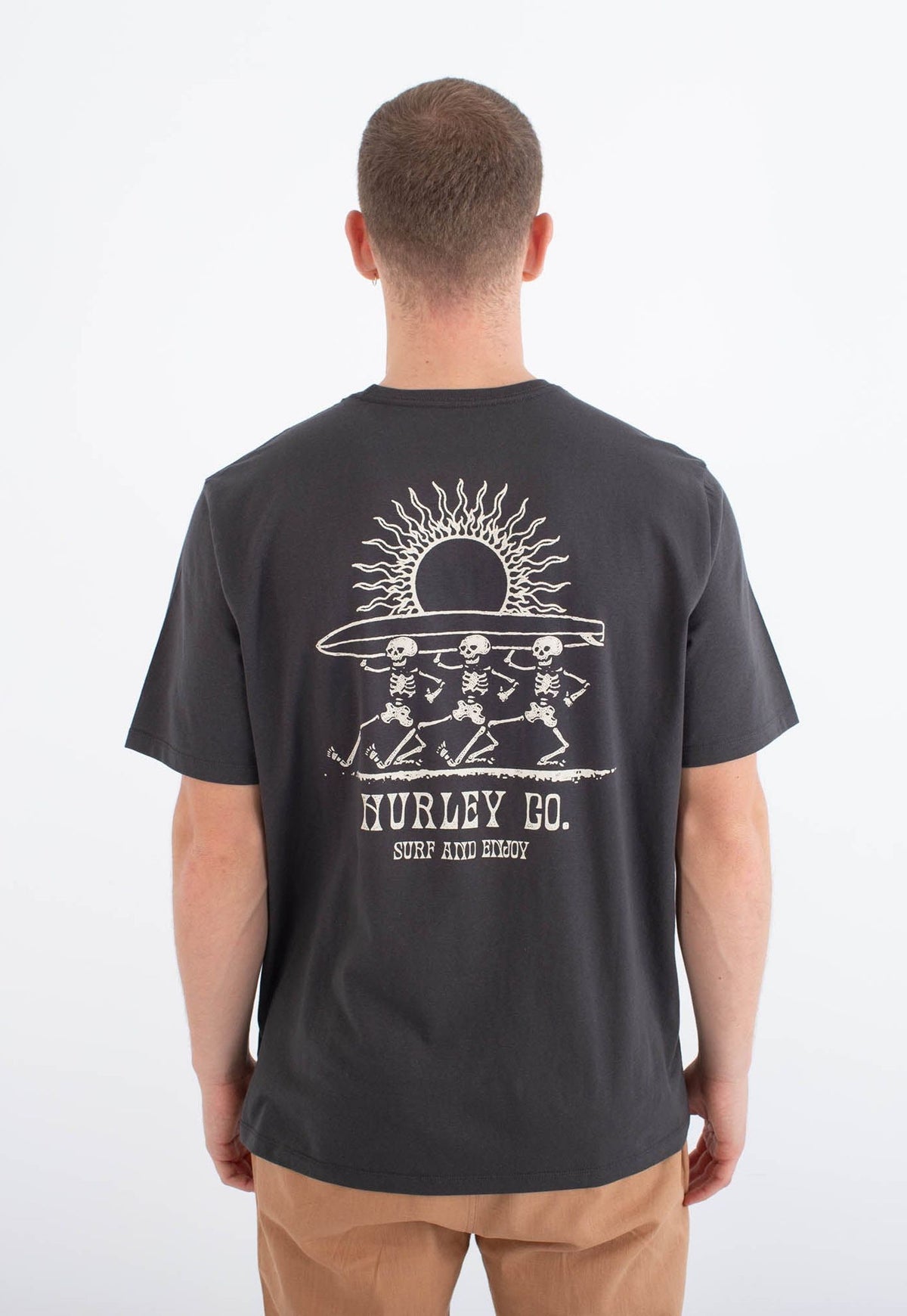 White Smoke טי שירט קצרה Struttin Bones לגברים HURLEY
