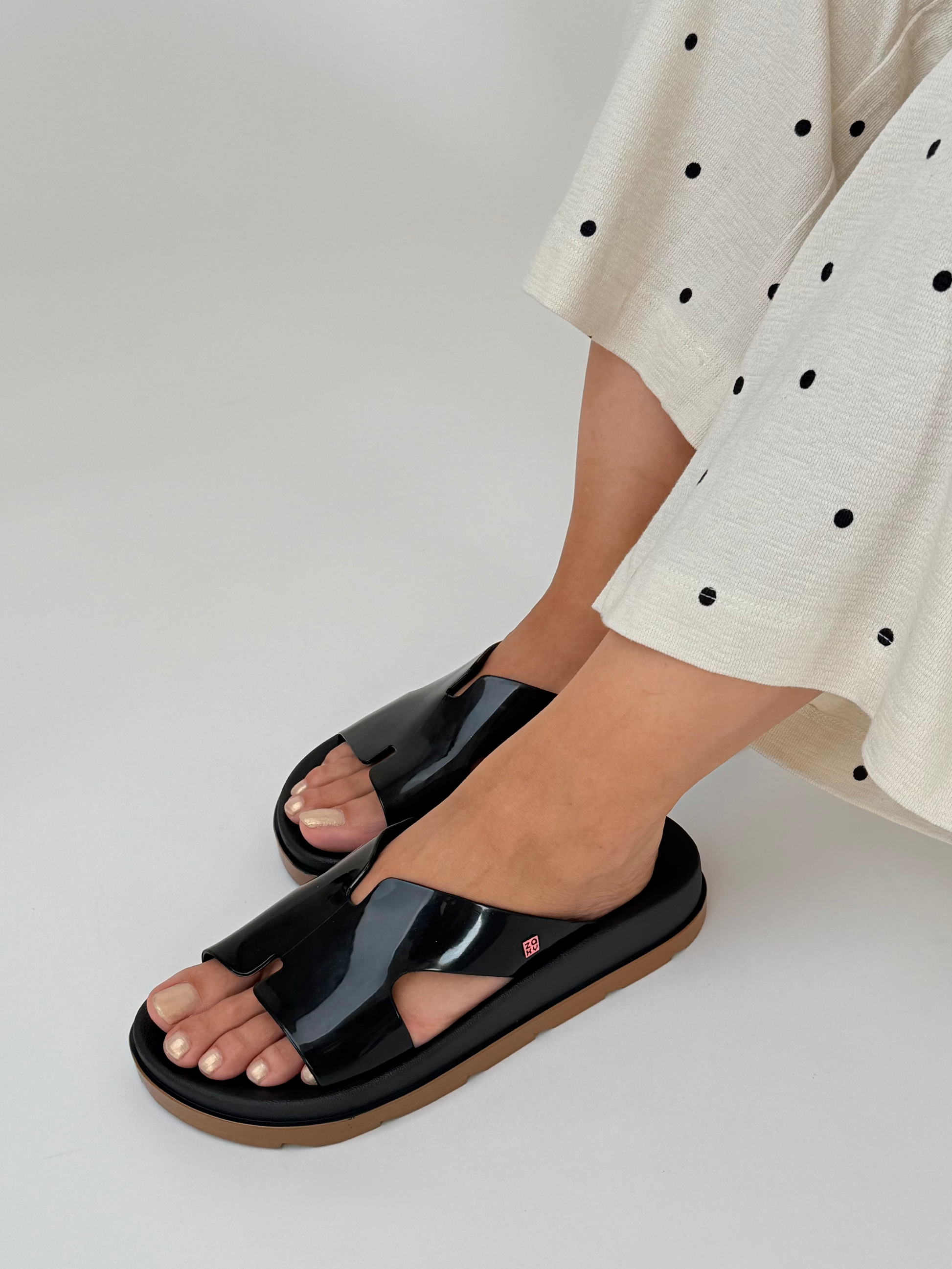 Gray כפכפי גומי לנשים Daily Slide ZAXY