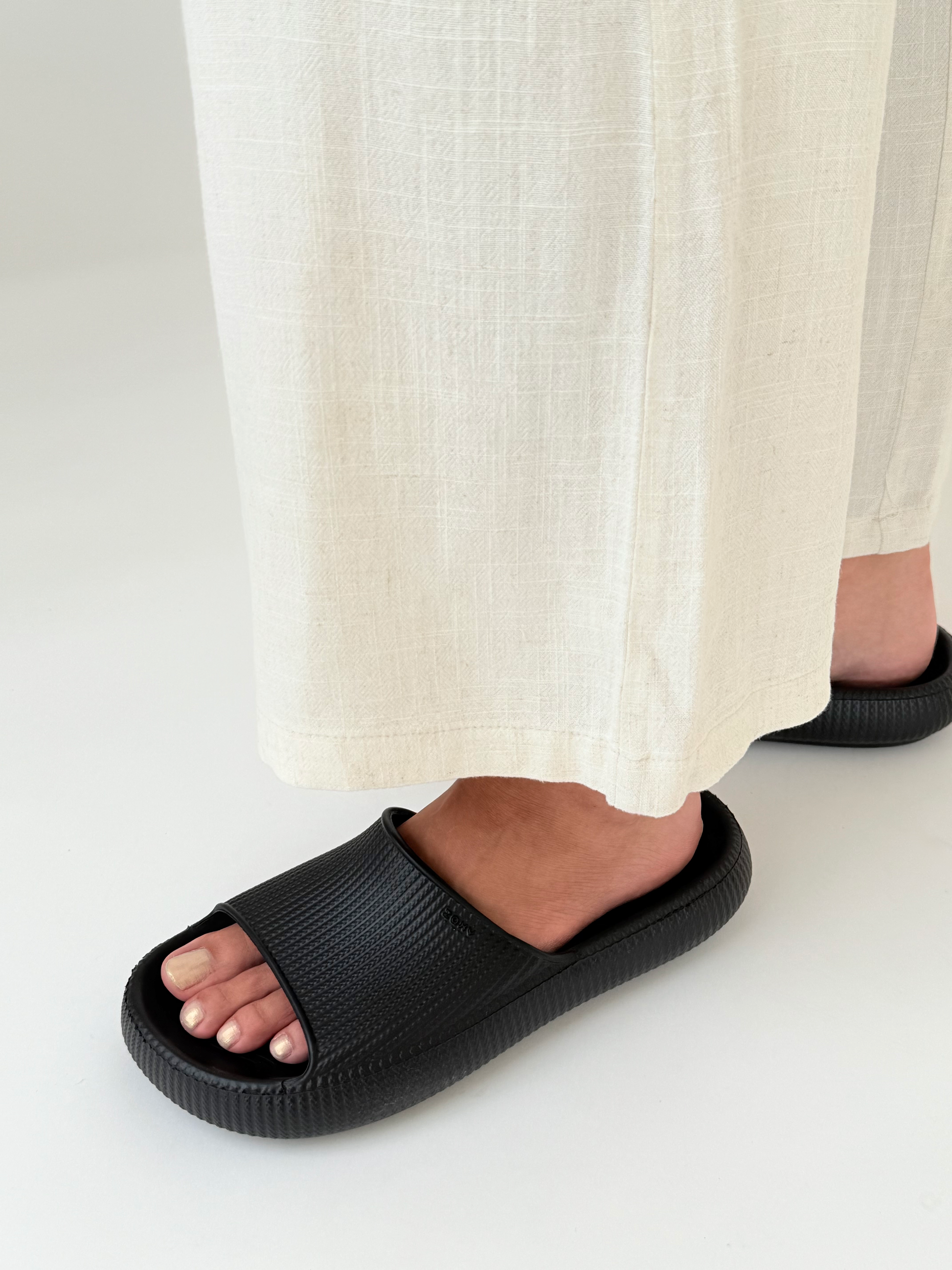 Light Gray כפכפי סלייד לנשים Leveza ZAXY