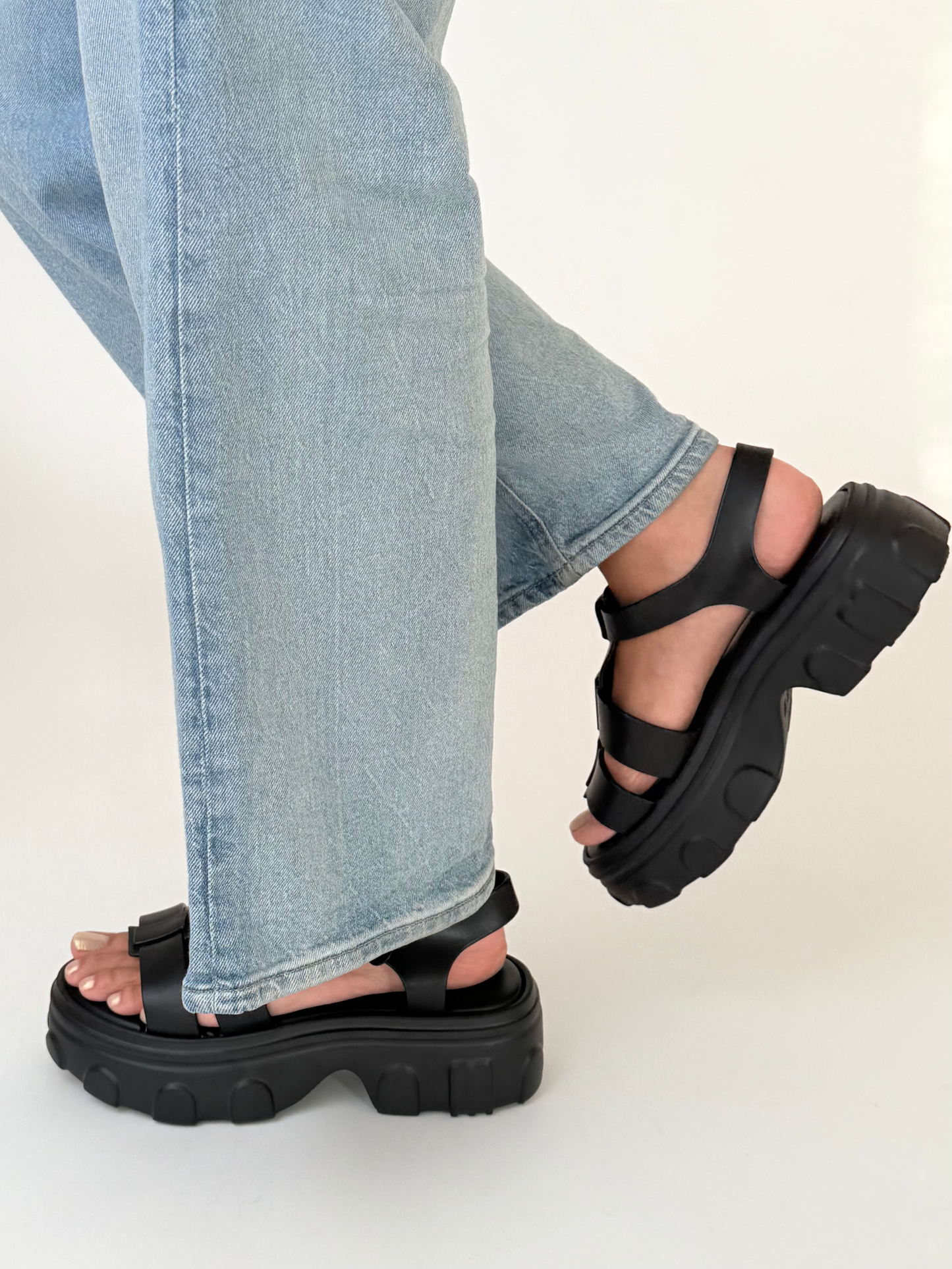 Light Gray סנדלי פלטפורמה לנשים MELISSA