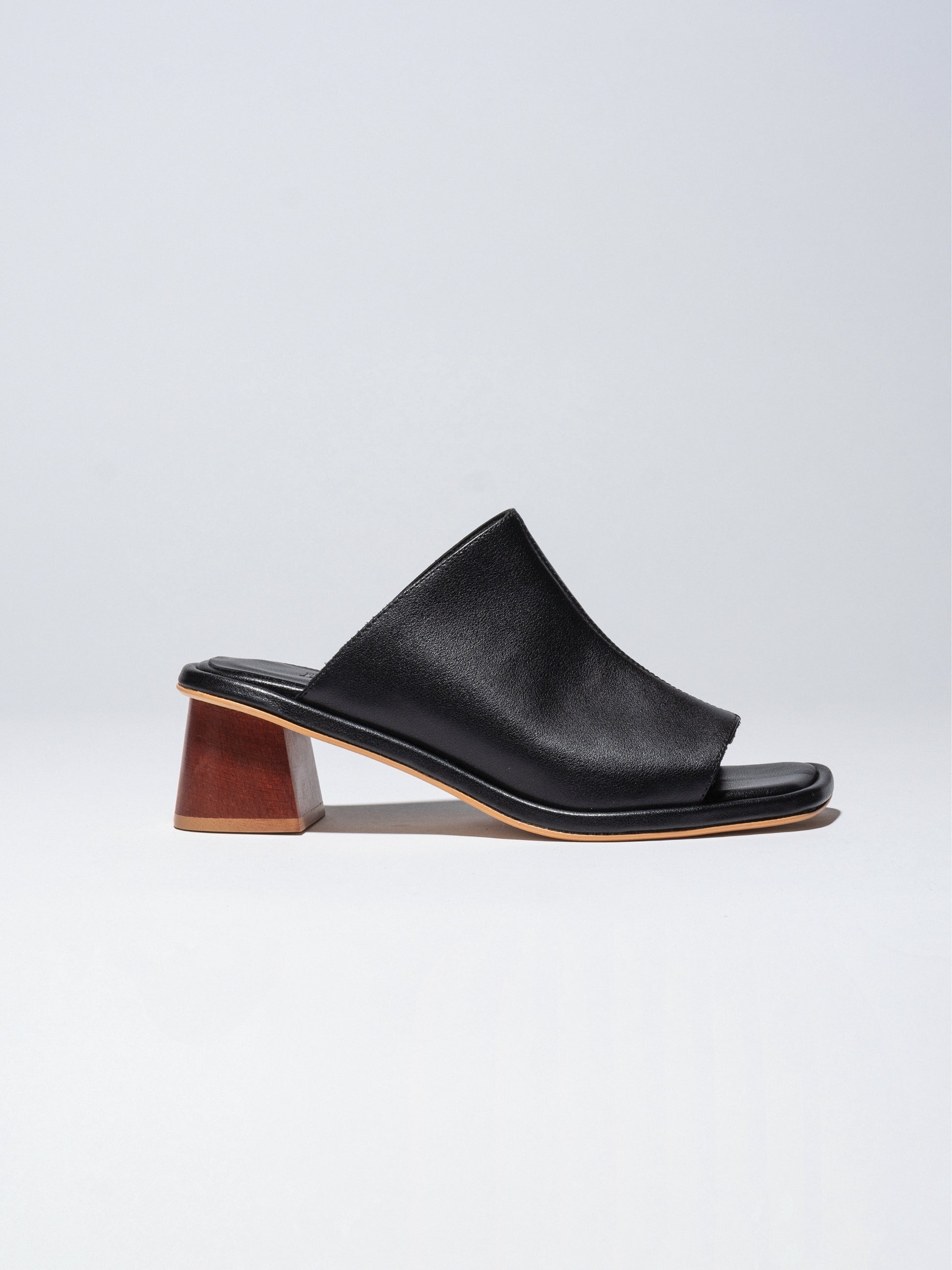 Light Gray נעלי עקב עור לנשים Terra Mules LAX