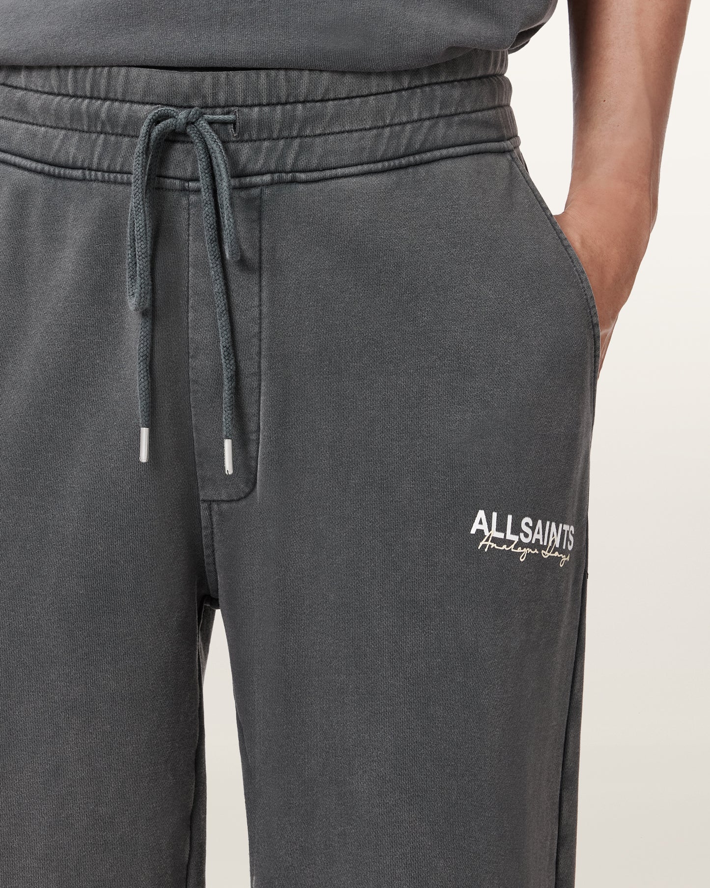 Dark Slate Gray מכנסי טרנינג לגברים Emblem Sweatpant ALLSAINTS
