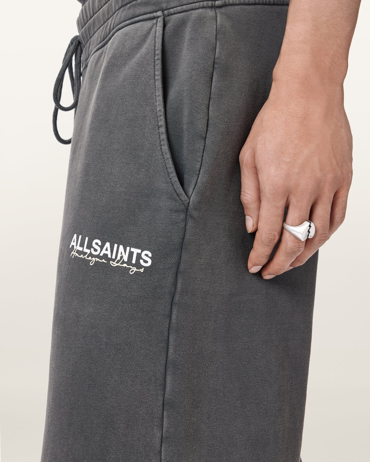 Dark Slate Gray מכנסי טרנינג לגברים Emblem Sweatpant ALLSAINTS
