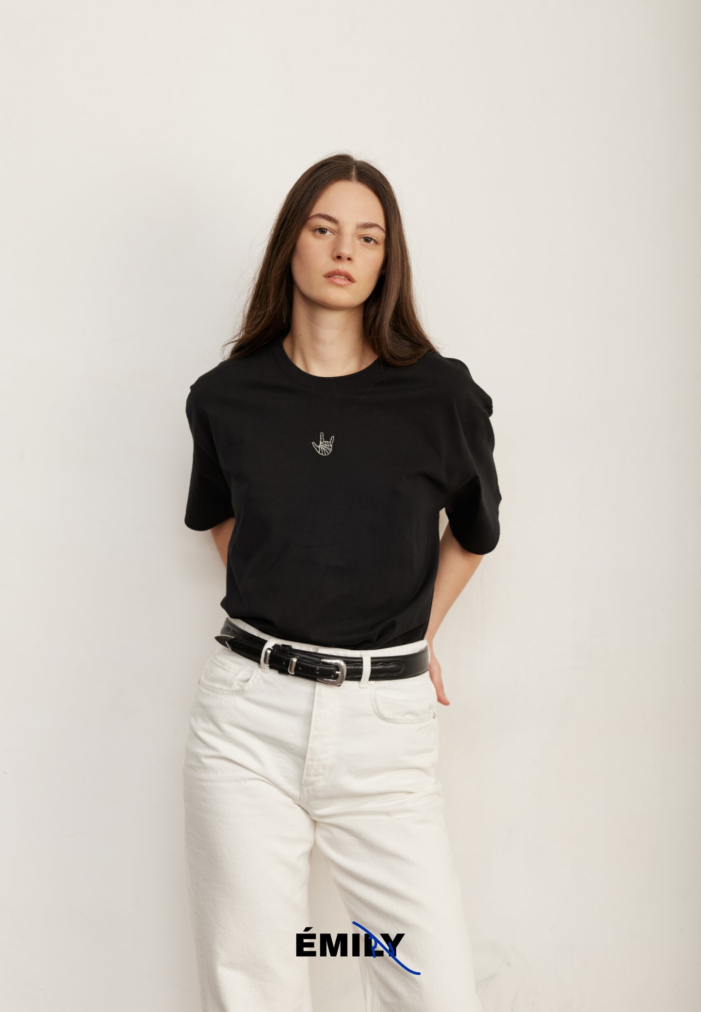 Antique White טי שירט קצרה LOUDER by Emily EMILY