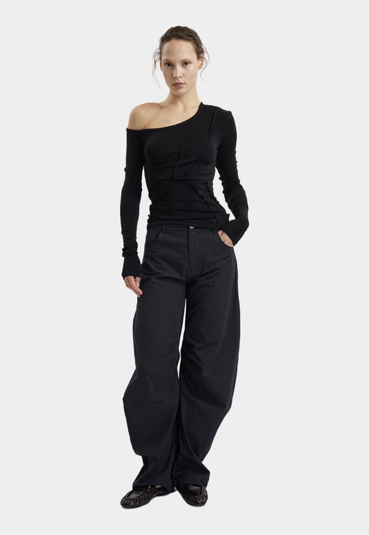 Black חולצת נשים Papper Off Shoulder MOTHER OF ALL