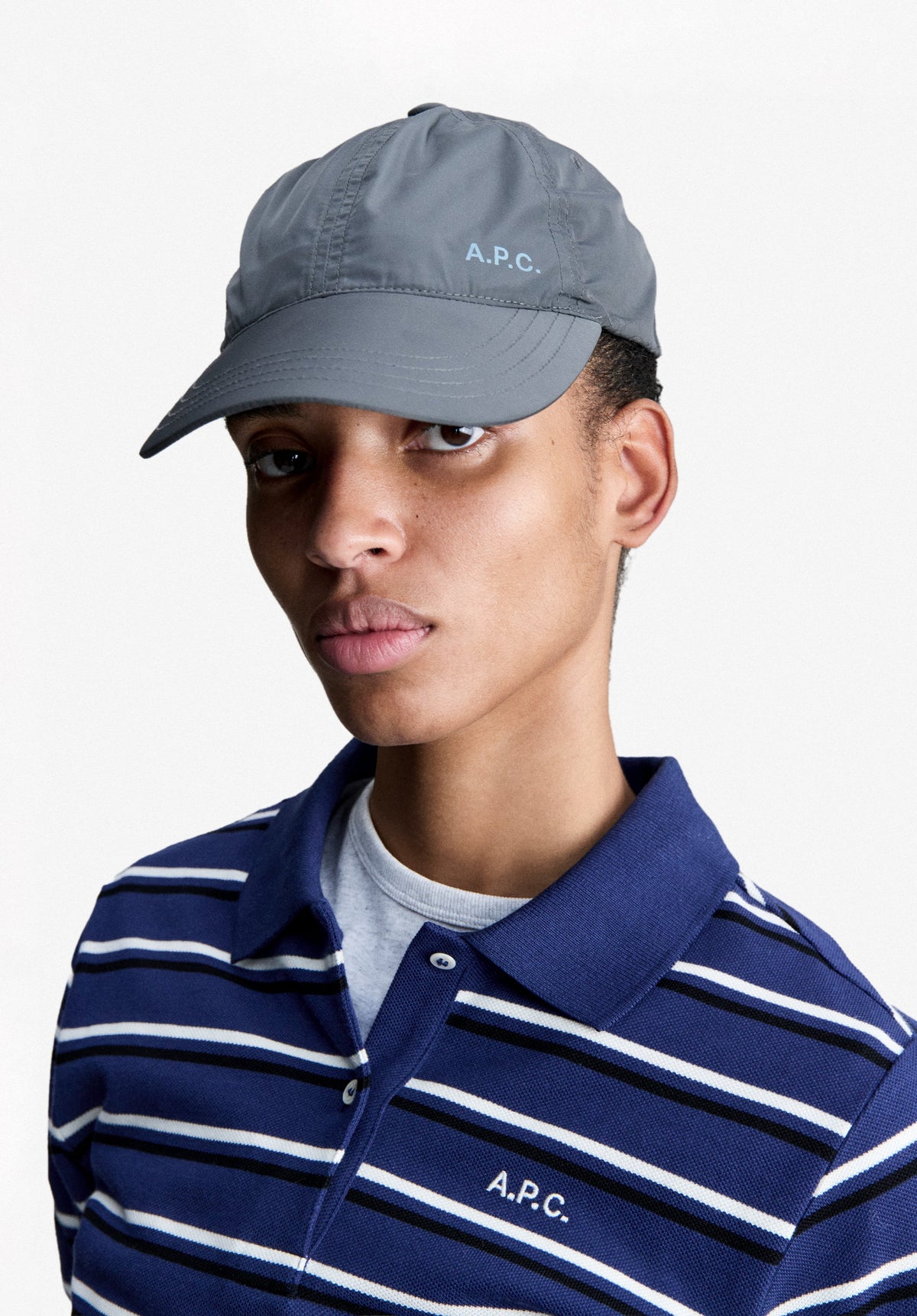 White Smoke כובע מצחייה לנשים Nylon Cap A.P.C