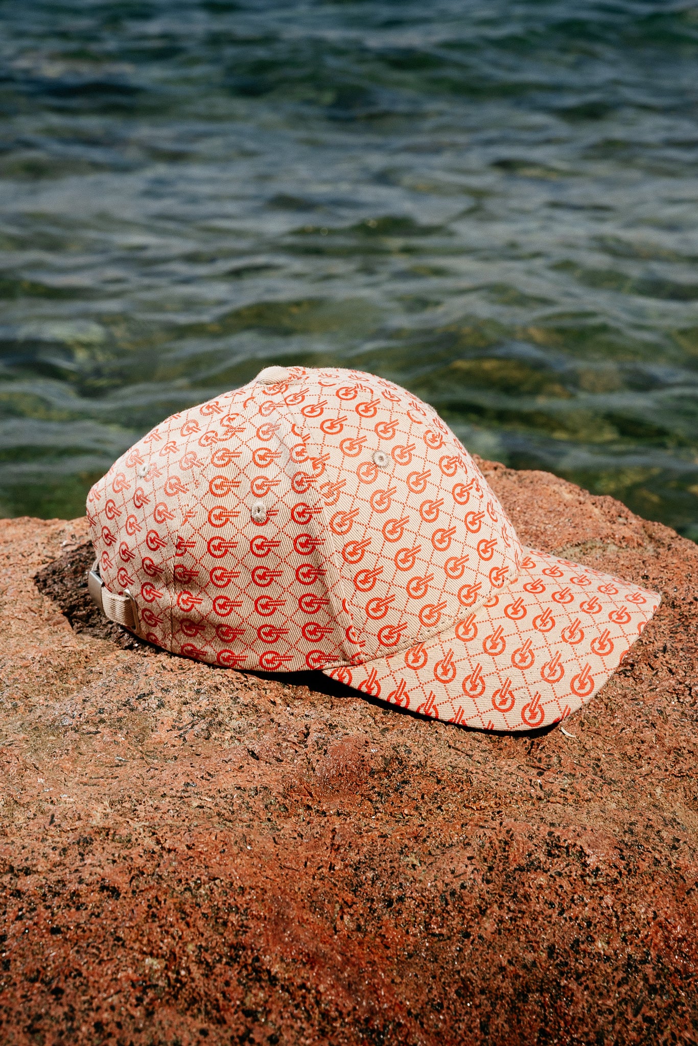 Dark Slate Gray כובע מצחיה story |  Chuck Bus × אגד EGGED