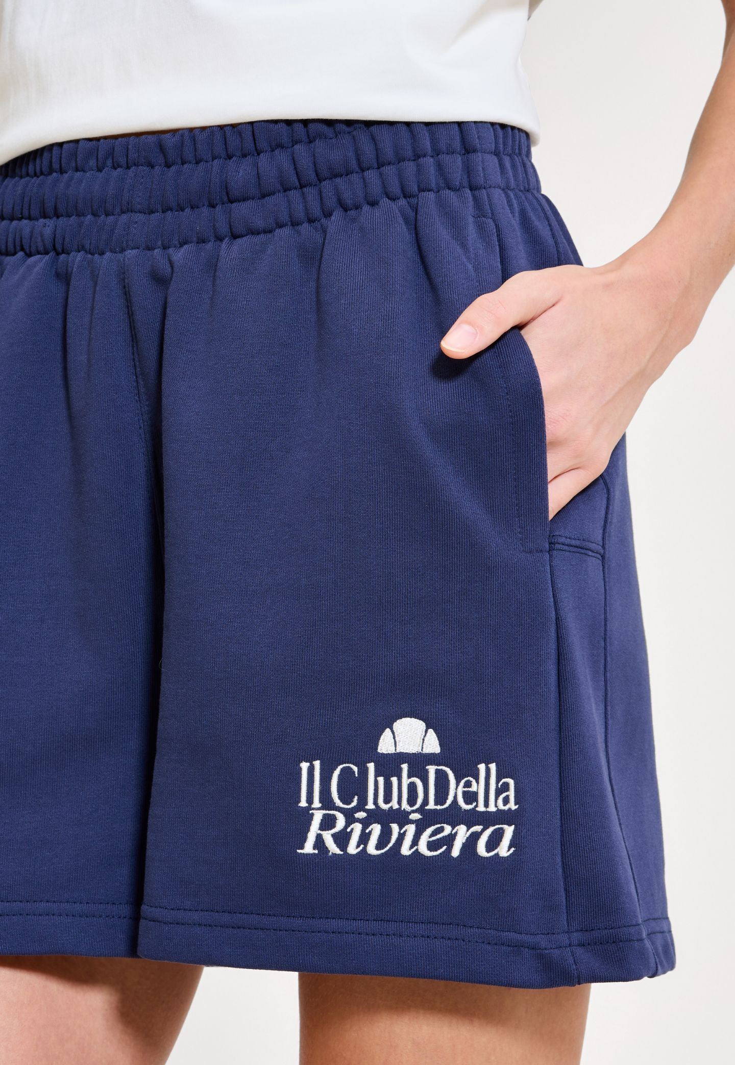 Dark Slate Gray מכנסיים קצרים לנשים Athletic ELLESSE‎